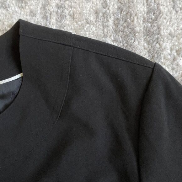 Chico's Women Size 2 (US L/12) Black Blazer Fully‎ Lined Career Office Buttons - Picture 11 of 12